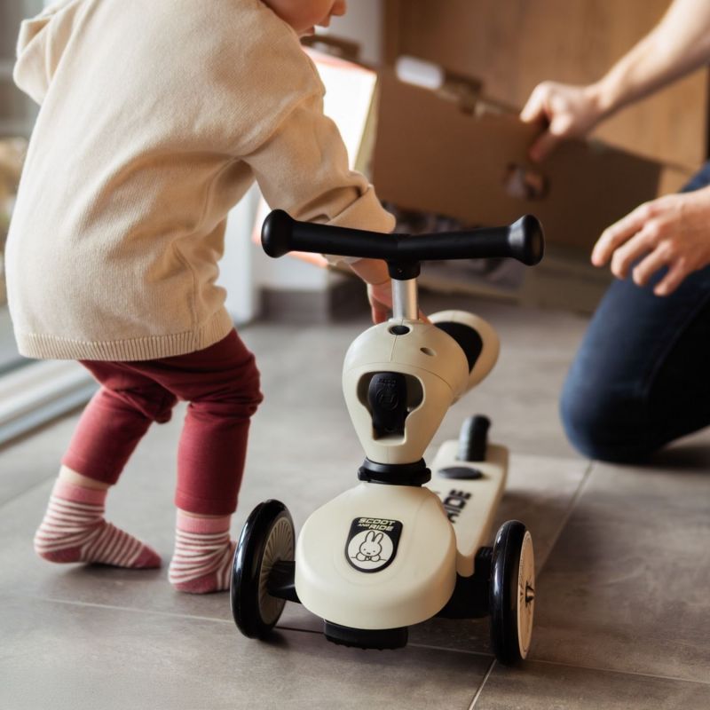 Porteur évolutif Highwaykick 1 Push and Go Miffy Scoot and ride Ambiance 6