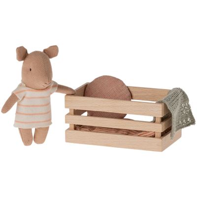 Peluche Bébé cochon fille et sa caisse