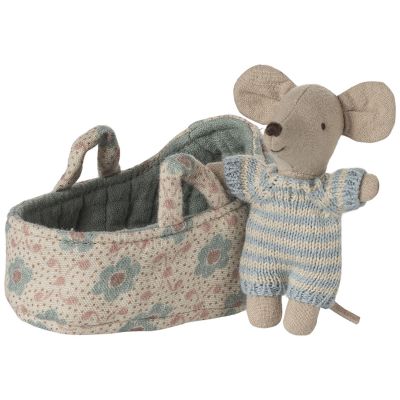 Bébé souris dans la nacelle Bleu