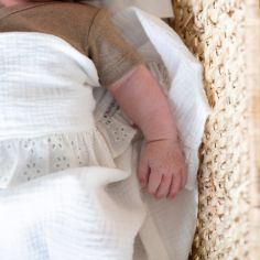 Drap de berceau avec volant Calm blanc (80 x 100 cm)