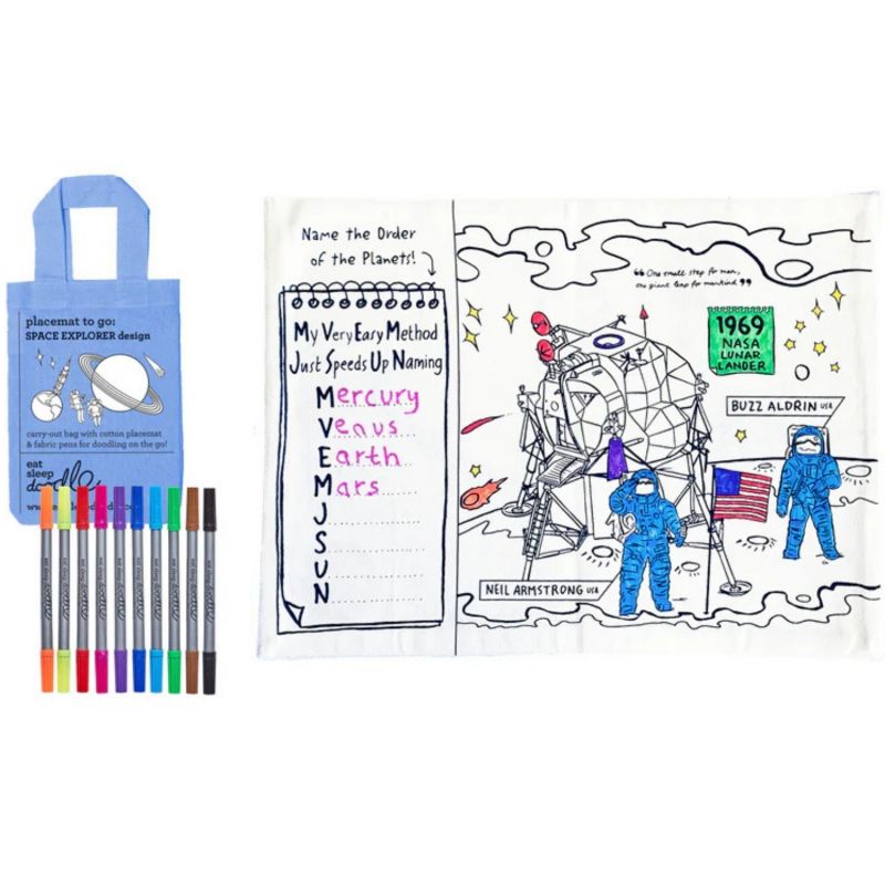 Set de table à colorier lavable et réutilisable Espace avec 10 feutres Eatsleepdoodle Produit 3