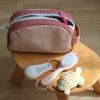 Trousse de toilette Faro Dusty Rose  par Béaba