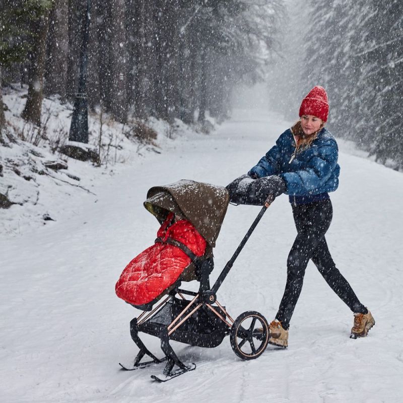 Image d'ambiance de présentation du produit Skis pour poussette Priam et e-Priam Black - Cybex