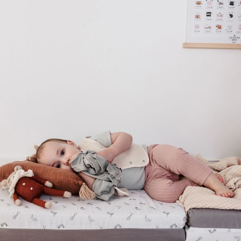 Tapis de motricité XL lapins Candide Ambiance 6