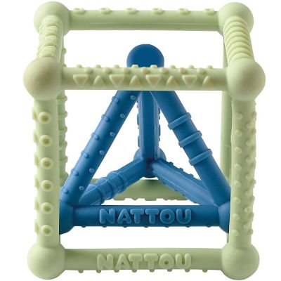 Jouet de dentition cube et triangle vert/bleu  par Nattou