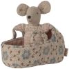Bébé souris dans la nacelle Rose Maileg Produit 1