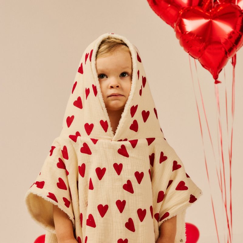 Poncho de bain Coeur BEBEL Ambiance 2