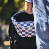 Banane à langer Comme un bonbon Romy damier bleu BEBEL Produit 3
