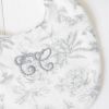 Bavoir bandana Toile de Jouy gris Tartine et Chocolat Ambiance 3