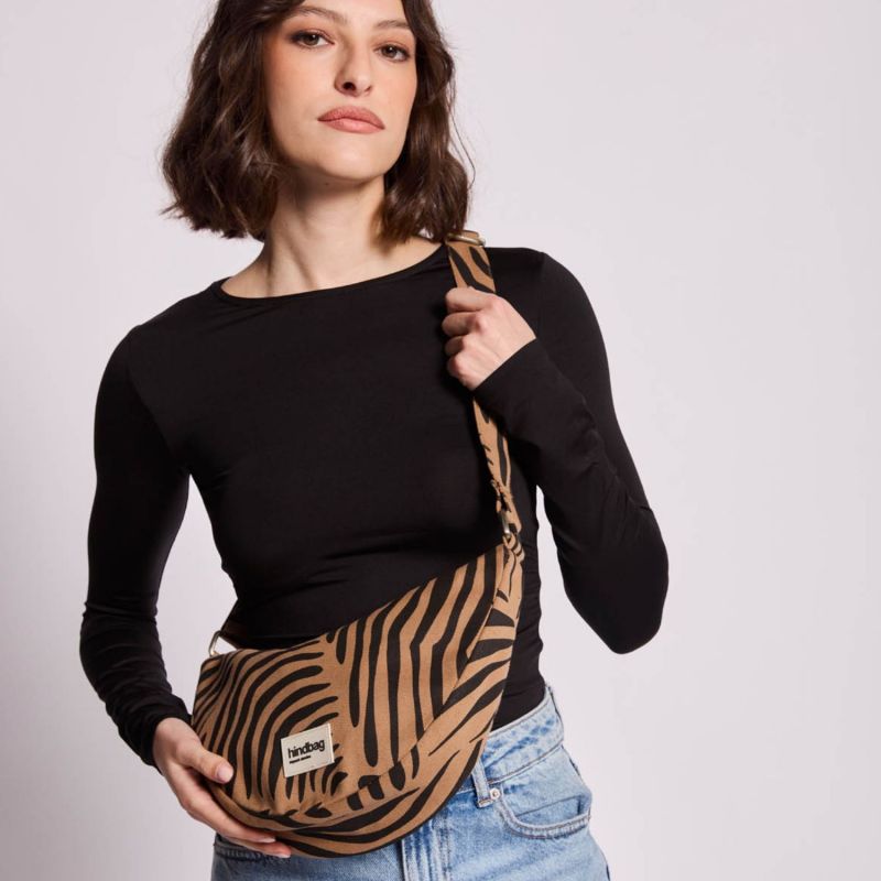 Sac banane Andrea Zèbre Cannelle Hindbag Ambiance 5