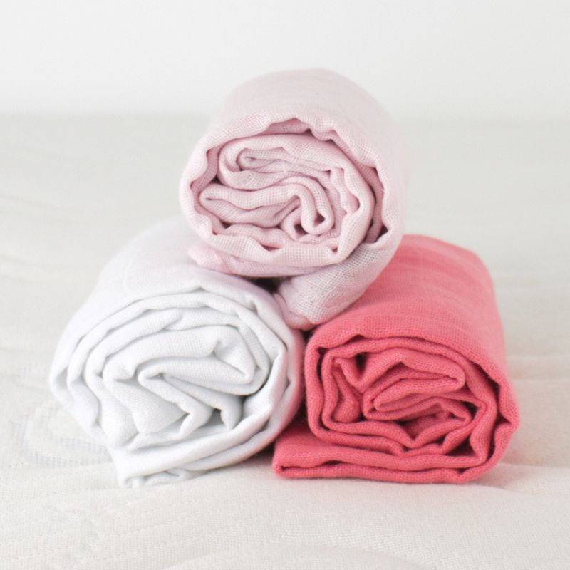 Lot de 3 langes en coton bio rose corail (60 x 60 cm) Kadolis