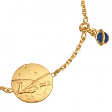 Bracelet médaille Le Petit Prince couché dans l'herbe (or jaune 750° et émail)  par Monnaie de Paris