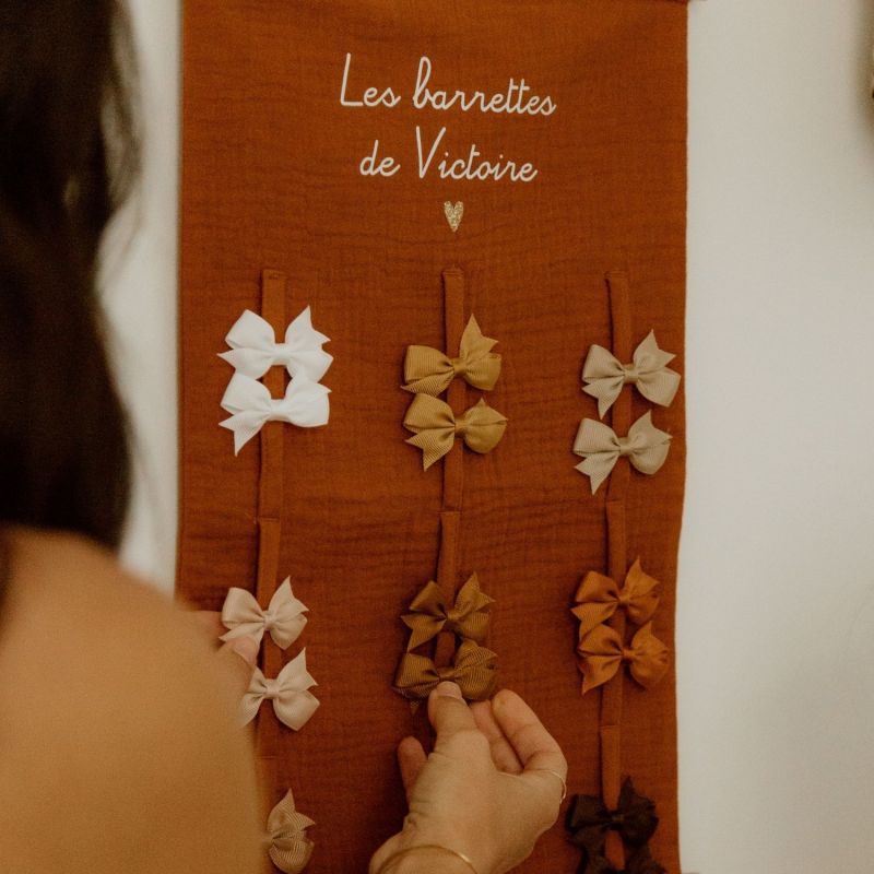 Porte-barrettes Gaze Caramel (personnalisable) Atelier Wagram Ambiance 5