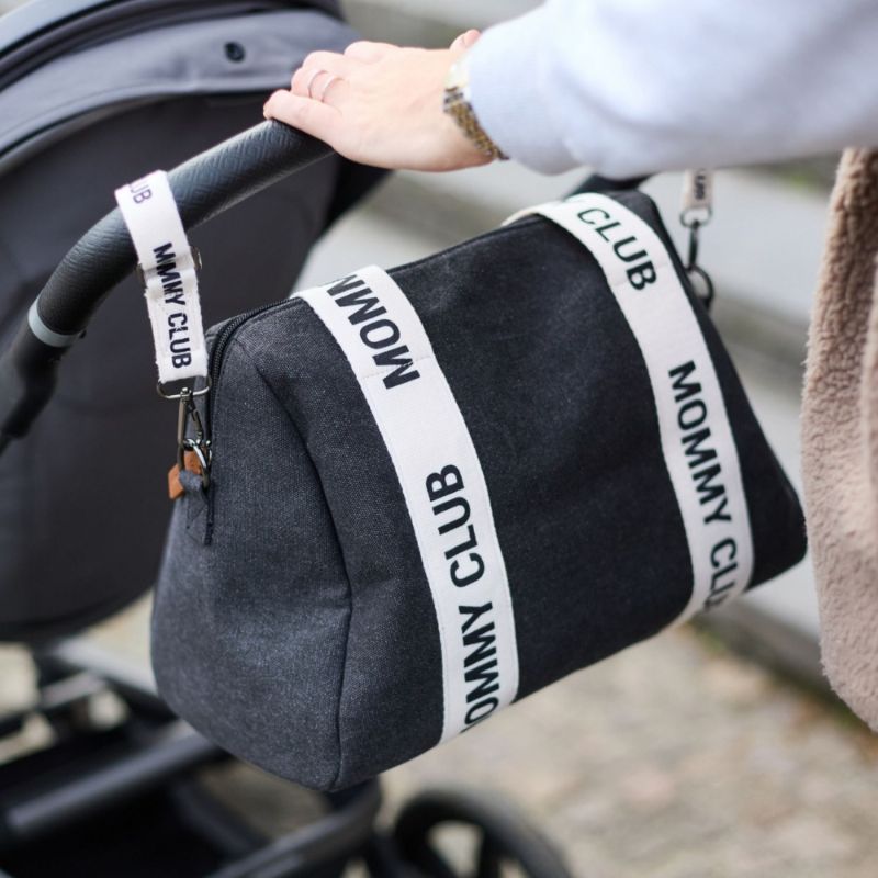 Sac à langer Mommy Club Signature Canvas noir Childhome Ambiance 4
