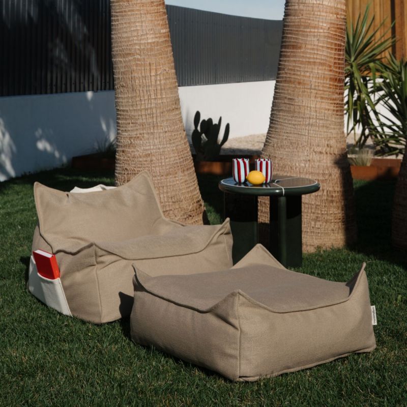 Fauteuil pouf et repose-pieds Dune Outdoor Wigiwama Ambiance 6