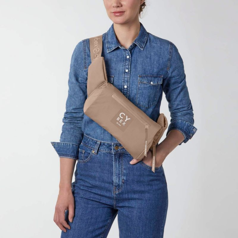 Porte-bébé en mesh 3D Coya Carrier Cozy Beige Cybex Ambiance 7