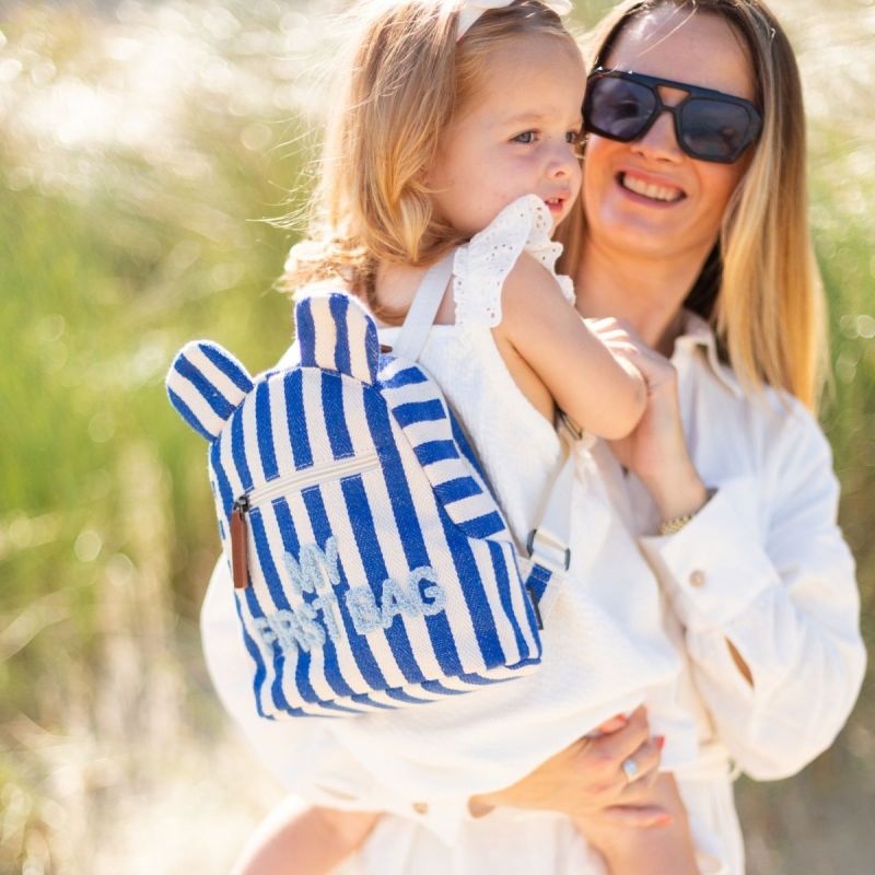 Image d'ambiance de présentation du produit Sac à dos bébé My First Bag rayures bleu électrique-bleu clair - Childhome