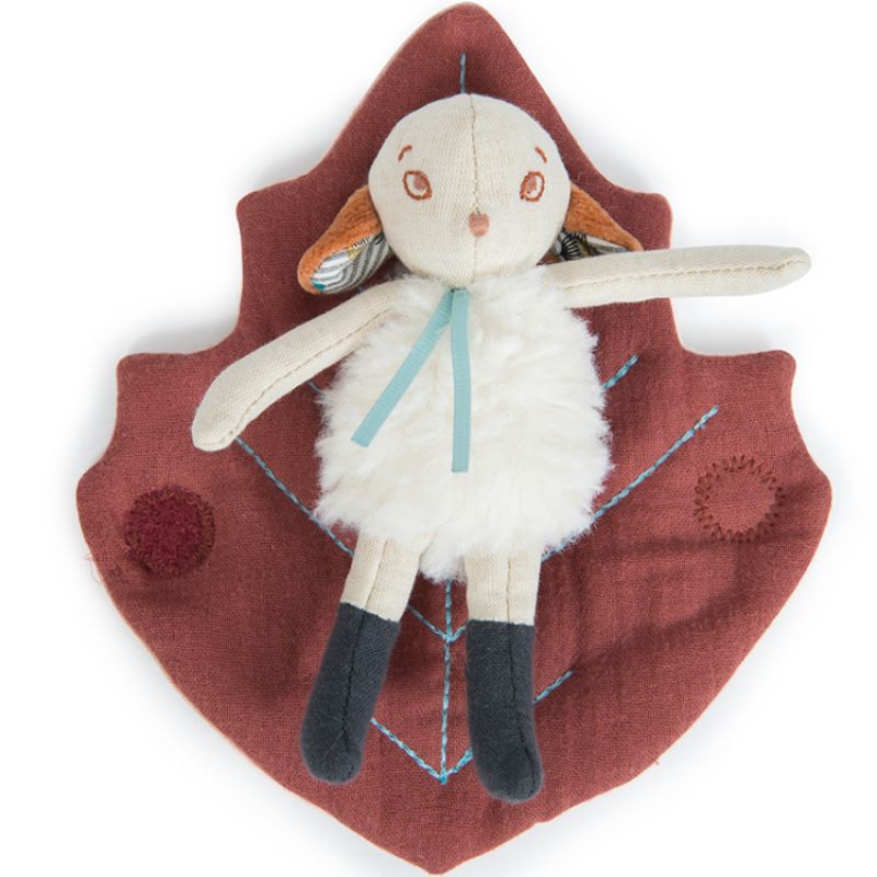 Mini peluche Châtaigne le petit mouton Après la pluie (16 cm) Moulin Roty