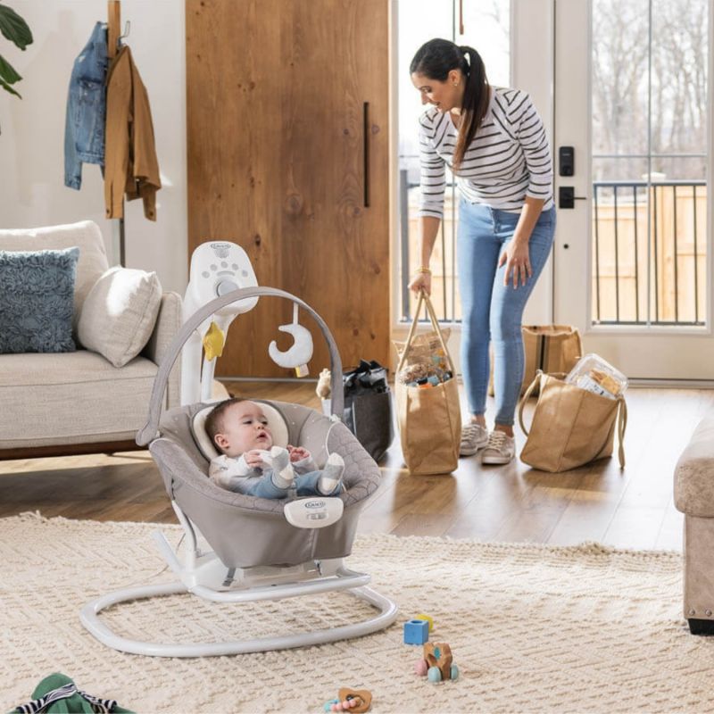 Balancelle intelligente 2-en-1 silencieuse Softsway Starlight Graco Ambiance 2