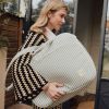 Valise de maternité Praliné Rayures Matcha Walking Mum Ambiance 7