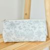 Trousse de toilette enduite Toile de Jouy gris clair (25 cm) Tartine et Chocolat Ambiance 2