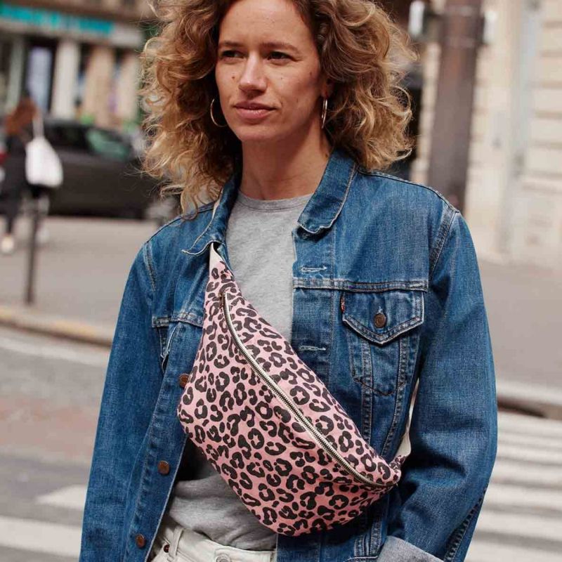 Sac banane Graou Strawberry Rose in April Ambiance 5