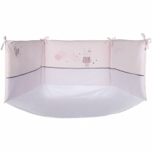 Tour de lit rose pâle avec fond Petit lapin d'hiver (pour lits 60 x 120 cm ou 70 x 140 cm)  par Sucre d'orge