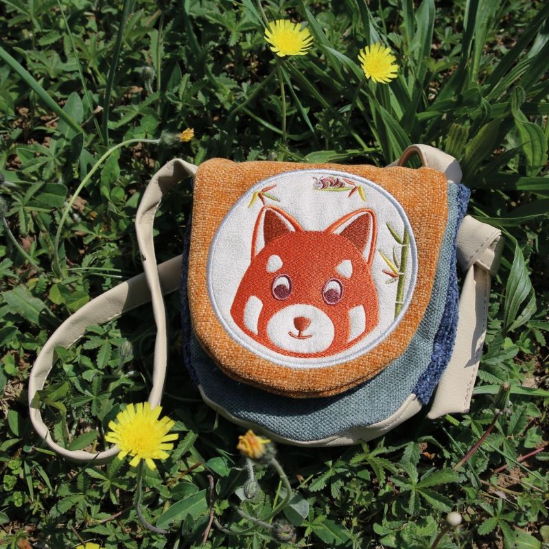 Sac bandoulière enfant Tchikis 3 Panda Roux L'oiseau bateau Ambiance 2