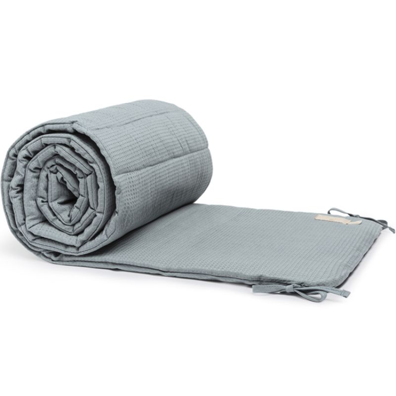 Tour de lit nid d'abeille Nest Stone Blue (pour lits 60 x 120 et 70 x 140 cm) Nobodinoz