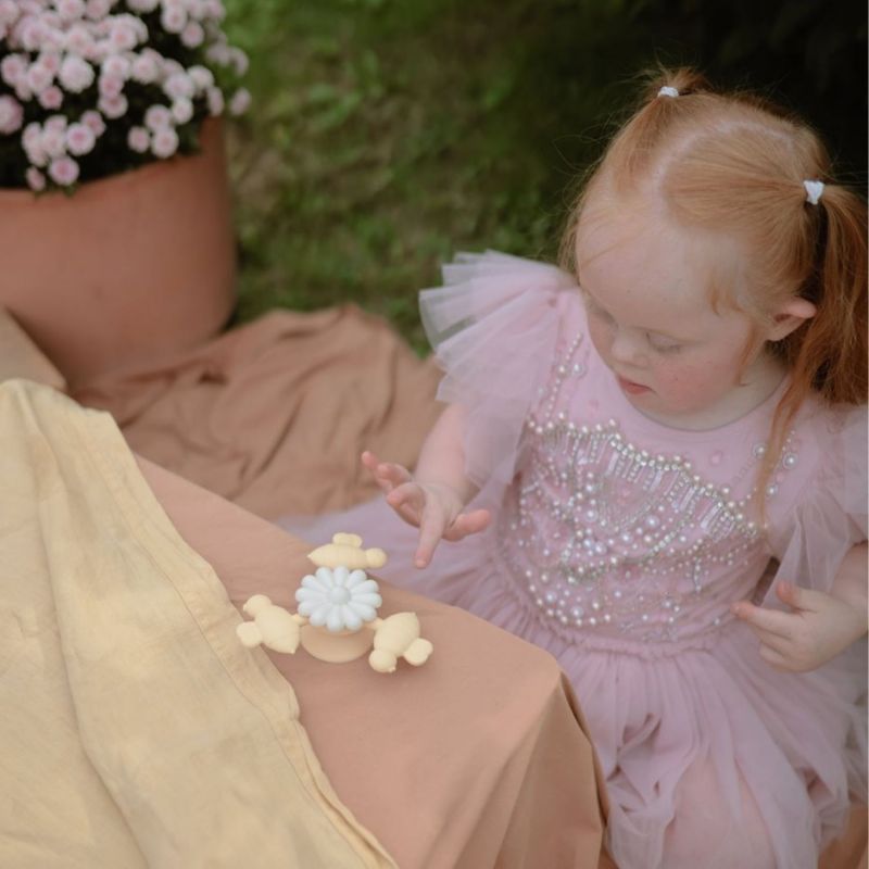 Jouet spinner Bee Mushie Ambiance 2