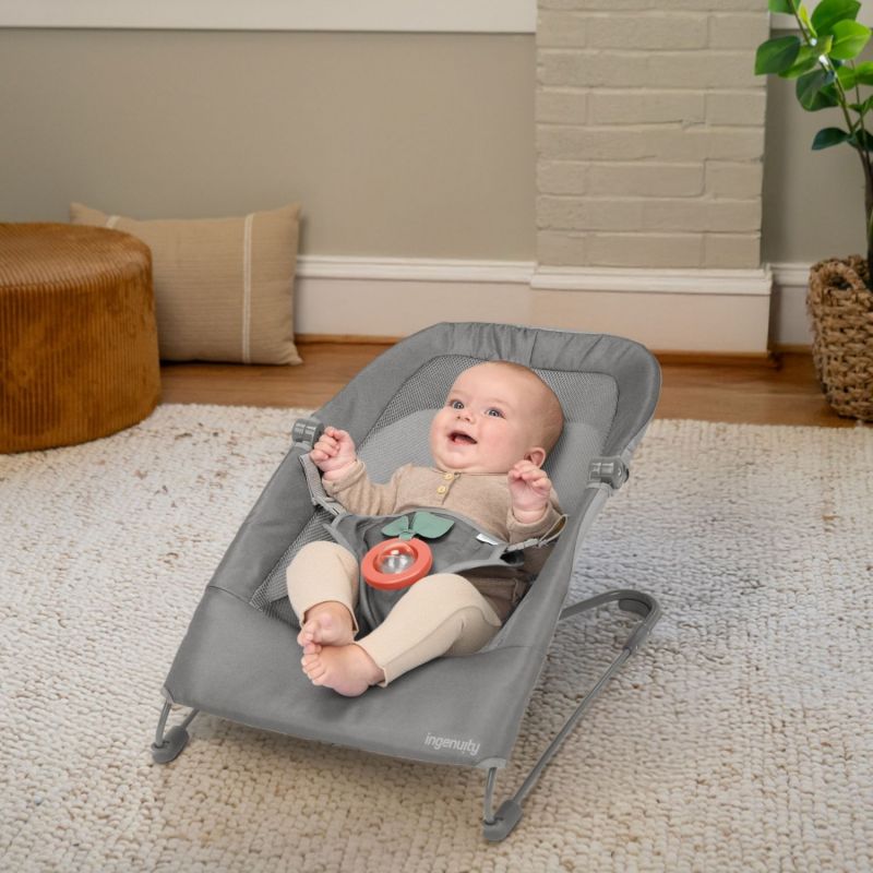 Transat vibrant Stow & Go Grey Kids2 Ambiance 2