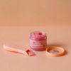 Petit pot magique pour poupée Fraise Tiny Harlow Ambiance 2