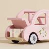 Voiture en bois FSC de sophie pour figurines Le Toy Van Ambiance 5