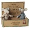 Grand-mère et Grand-père souris dans leur boîte à cigares Maileg Produit 1