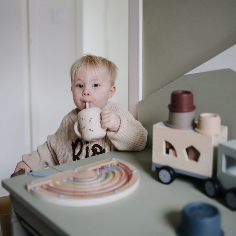 Tasse à paille Bees Mushie Ambiance 2