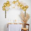 Arche à ballons doré et blanc (40 ballons)  par Arty Fêtes Factory