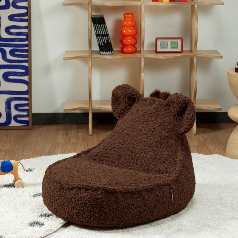 Pouf ours Warm Hazel molletonné Wigiwama Ambiance 3