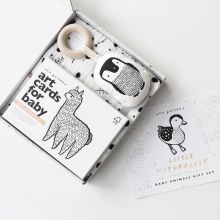 Coffret cadeau cartes imagier, lange + hochet Baby Animals  par Wee Gallery