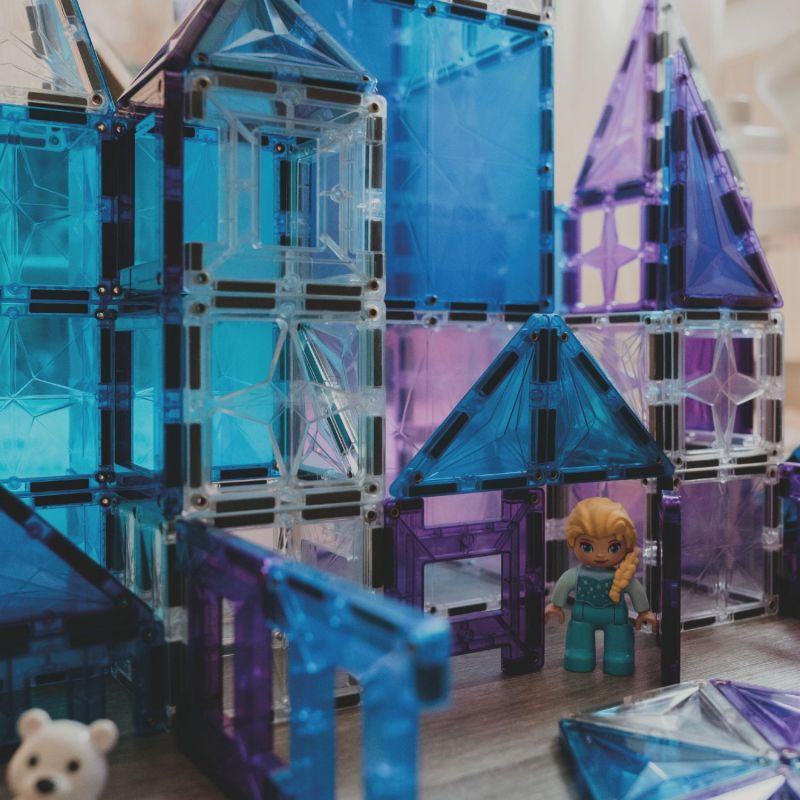 Mega kit de construction magnétique Ice Crystal (180 pièces) Cleverclixx Ambiance 7