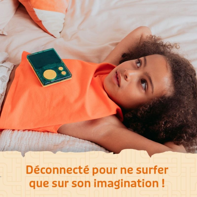 Baladeur interactif Flam avec coque verte Lunii Ambiance 4