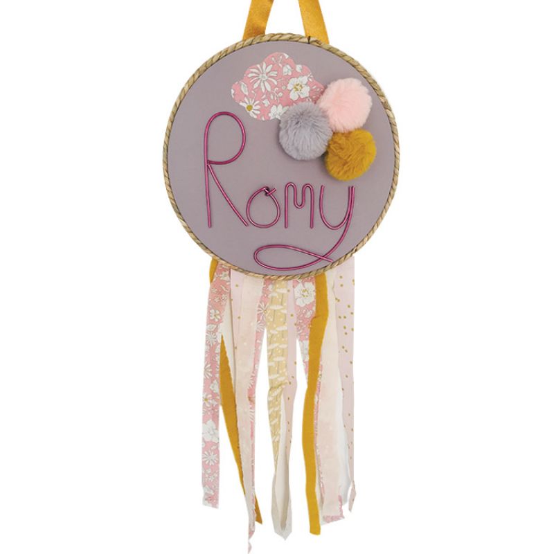 Attrape-rêves pompons rose et jaune (Personnalisable) Marie-Laure Créations