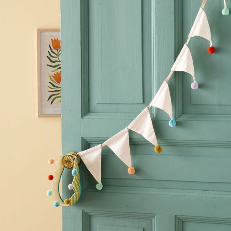 Guirlande de pompons Dress-up Kid's Concept Ambiance 7