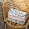Couverture en mousseline de bambou Embroidery Anglaise Pink Elodie Details Produit 4
