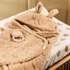 Couverture nomade Miffy Jacquard Teddy Biscuit Jollein Ambiance 2