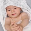 Cape de bain Toile de Jouy gris Tartine et Chocolat Ambiance 4