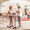 Trottinette Highwaykick 3 LED Kiwi Scoot and ride Ambiance 2