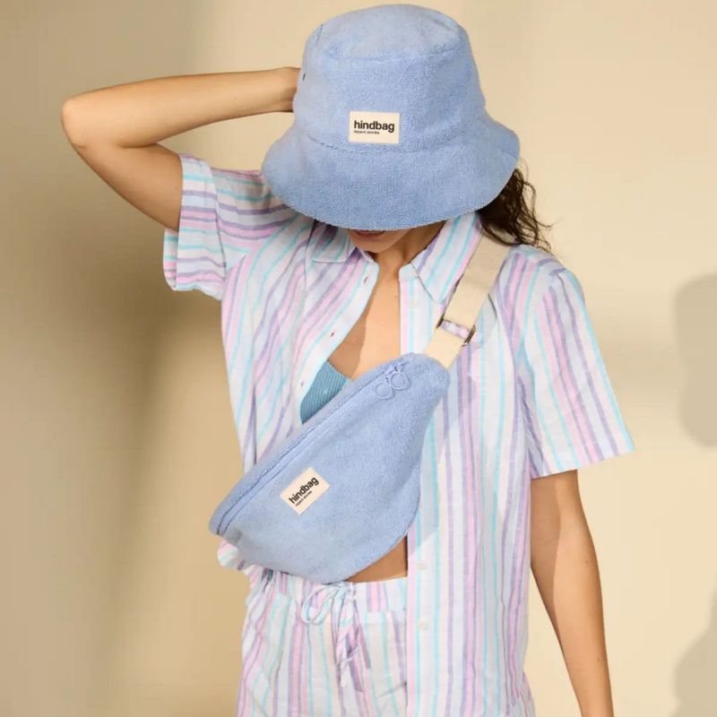 Sac banane Olivia en éponge Bleu Hindbag Ambiance 6