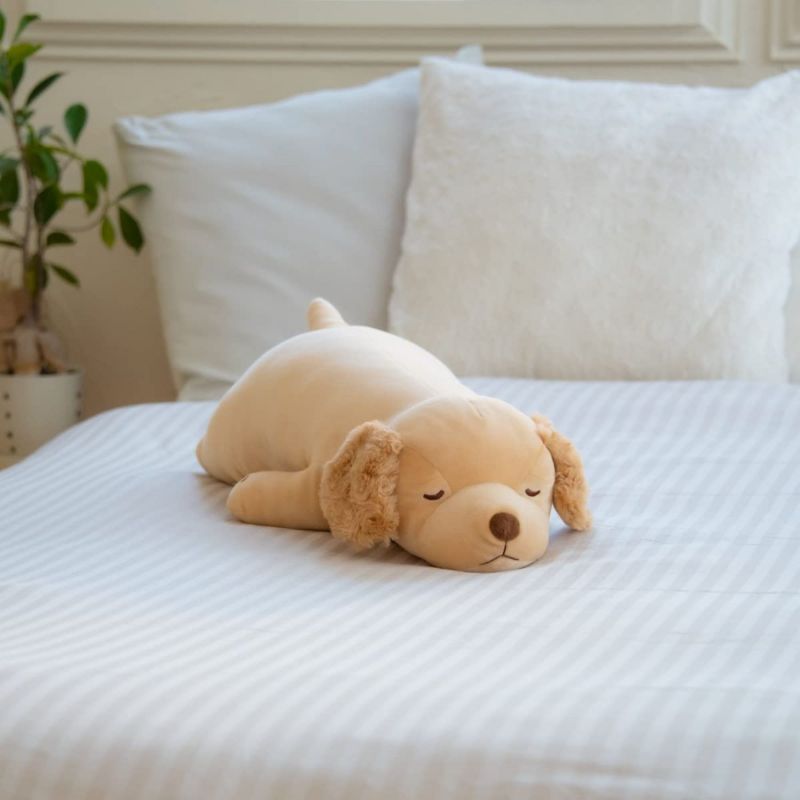 Peluche Nemu Nemu Sora le Golden Retriever (56 cm) Trousselier Ambiance 2