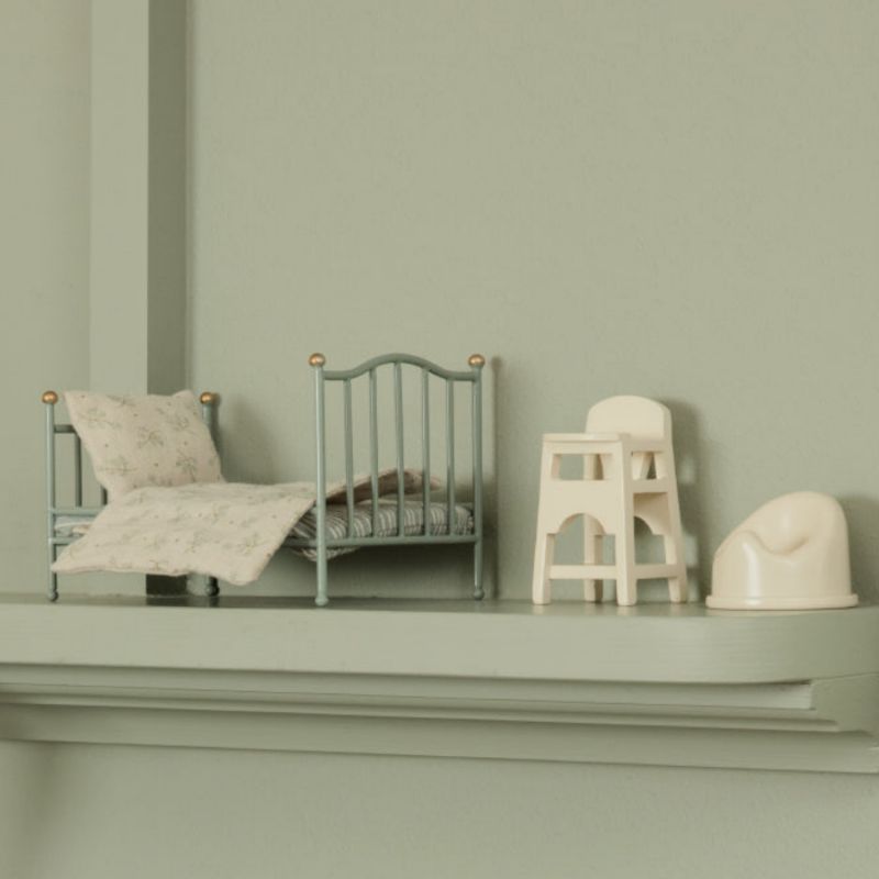 Pot bébé Micro Blanc Lapins Maileg Ambiance 3