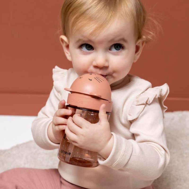 Gobelet avec paille Mrs. Cat Trixie Ambiance 2